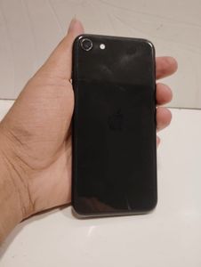 IPHONE SE 2 GENERATION GOOD CONDITION