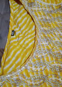 Yellow wuman kurta