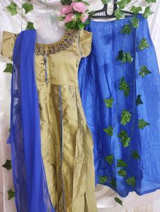 Ethinic Gown Type Kurta With Skirt And Shawl