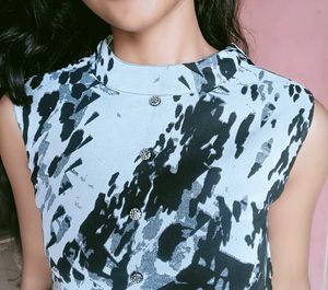 Black &amp; White Abstract Duster