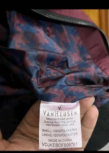 VAN HEUSEN MAROON BOMBER JACKET M