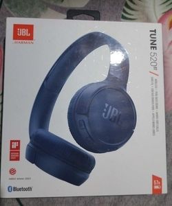 JBL Tune 520BT Wireless On Ear Headphones with Mic