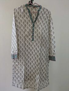 Fresh Bloom Floral White Kurti