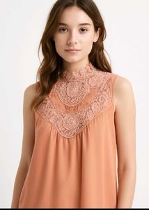 Peach Lace Top🧡🧡