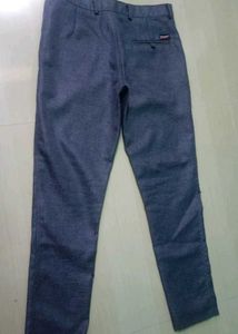 Stylish Men&#39;s Slim Fit Trousers