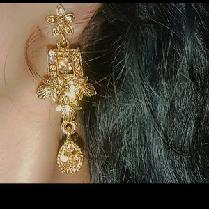 ✨Shining Earing And Mangtika✨