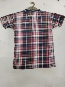 Calvin Klein Tee 👕 Multi Colour Brand New