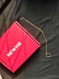NEWME Golden minimalist Bracelet