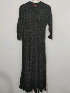 Vishudh Black dress