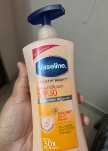 Vaseline Healthy Bright Lotion SPF 30