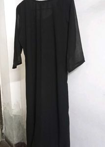Black Kurta Set With Pink Embroidery &amp; Front Slit