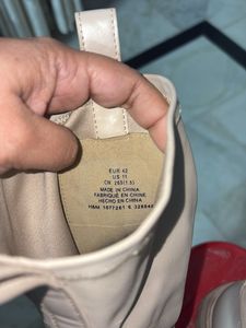 H&amp;m Creamy Platform Boots