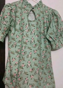 Floral Ruffle Neck Top
