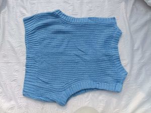 H&amp;M  Knit Sweater Vest