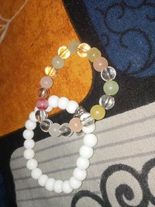 trending braclets