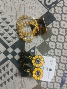 2pair Earing Set For Beautiful Girls..