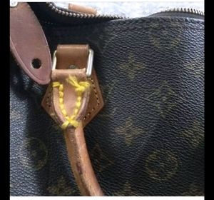 LV speedy 30 monogram  NO NEGOTIATION comes with c