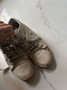 White High Shoes