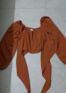 SSS Front tie knot hot crop top