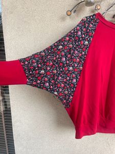 Stylish Red &amp; Floral Sleeve Top