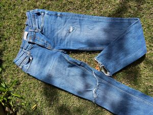 Zara Ripped Jeans