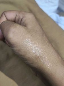 Cheeky Shine Highlighter