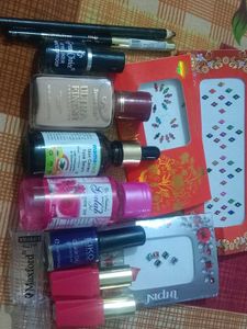 Makeup Bundle(Pack Of 12)