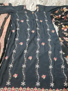 Embroidered Kurta Set