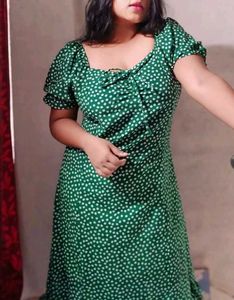 🛍️ Green Ruffled Dress ⭐⭐⭐⭐⭐