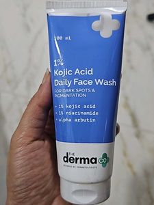 Derma Co Kojic Acid Face Wash