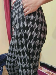 Patterned Casual Pants