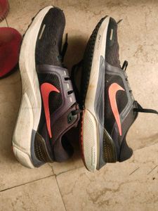 Nike Vomero Women Running Shoes