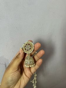 Traditional Kundan Jhumka with Pearl Bindi