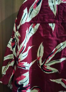 Floral Print Shirt 🌷