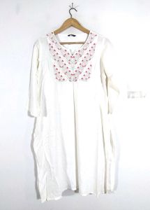 White Embroidered Kurta (Women's)