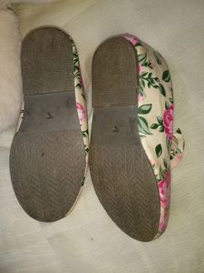 Beutiful Girl Bely...