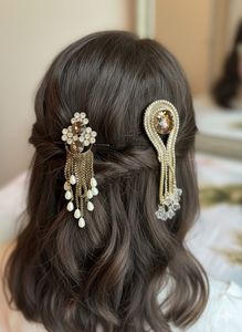 Dangling hair pins