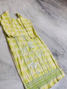 Green Embroidered Kurta set with dupatta and salwa