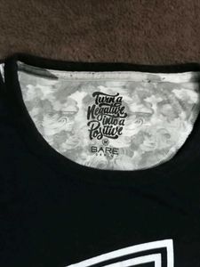 Bare Round Neck Tshirt In M Size
