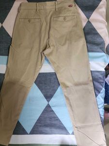 Levi&#39;s Beige Pants