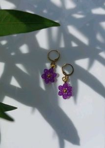 Purple Flower Beaded Earrings 💜