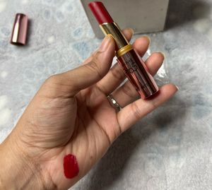 Lakme 9 To 5 Primer + Matte Valentine Red Lipstick