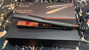 ikonic hair straightener