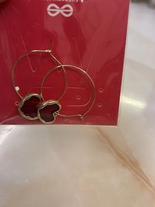 Everstylish Red Heart Earrings