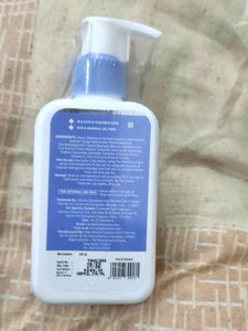 Derma Co 2% Niacinamide Gentle Skin Cleanser