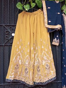 Heavy Shara Suit with Golden Embrodery