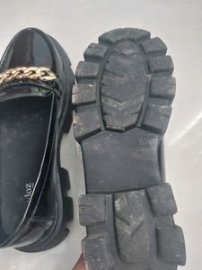 Vendor Women Black Casual Loafers