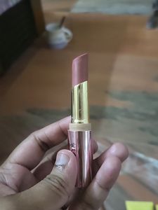 Lakme 9 To 5 , Blushing Nude Lipstick