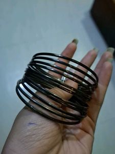 Black Bangle Set