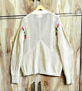Floral Embroidered SweaterSize-48